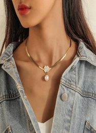 Pendant Necklaces 316 Stainless Steel Flat Bone Chain Necklace Pearl Shell Four-leaf Clover 18k Gold Choker8206533