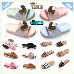 Designer Casual Platform anti-collision Slippers Men Woman wear resistant anti Leather soft soles sandals Flat Summer Beach Slipper Size 36-40