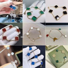 100% 925 Silver Designer Bracelets Classic Clover Bracelet Fashion Simple Exquisite Beautiful Five Flower Men and Women Girls Coup304m