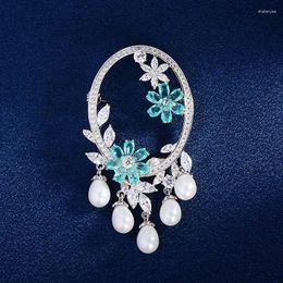 Brooches Classical Vintage Mirror Flower Dangle Pearl Brooch Sparkle Exquisite Micro-inlaid Zircon Elegant Design Suit Pin Woman Jewellery