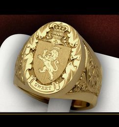 Cao Shi Popular Crown Lion Shield Badge Ring European and American Copper Plating Yellow Gold Royal Seal Mans Ring8769887