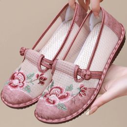 Ethnic Style Embroidered Flowers Shoes Female Summer Retro Fashion Round Head Loafers Breathable Flats Zapatos Para Mujer 240202