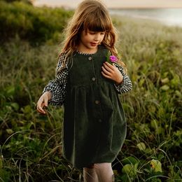 Dziewczyny guziki pinuroy pina sukienki Vintage Autumn Dziecięce okrągła szyja swobodny luźne sukienki z rękawami TZ355 240126