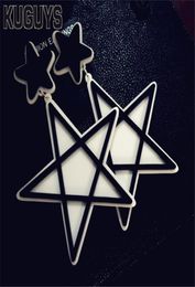 KUGUYS HipHop Pentagram Large Dangle Earrings for Womens Fashion Oorbellen Womans Pendientes Acrylic Black White Drop Earring Brin2790267