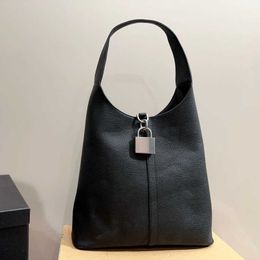 BBBB Locker Hobo Çantalar Vintage Büyük Kapasiteli Çanta Tote Çanta Kadın Omuz Çanta Cowhide Donanım Kilidi En Kalite Fermuar Cep 240215