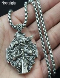 Odin Axe And Raven Amulet Norse Rosova Viking Necklace Wiccan Pagan Amulet Jewlery2638858