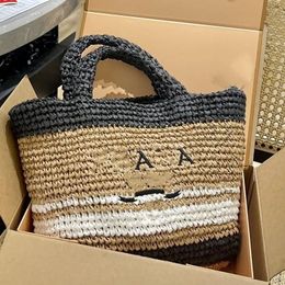 2024 Designer Woven Beach bags Fashion Totes Straw Plaited Raffia Tote Bag weaving fashion summer plaited shoulder bags handbag