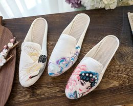 Slipper Winter Warm Cotton Shoes Embroidery Flat Mules Comfortable Soft Light Ladies Pointy Toe Slippers Flip Flop 240202