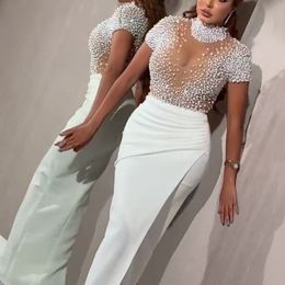 2024 Sexy White Dresses High Neck Short Sleeves Pearls Beads Illusion Evening Dress Sheath Split Prom Gowns Ankle Length 403