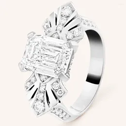 Cluster Rings 18K Au750 White Gold Ring Women Wedding Anniversary Engagement Party Fan Rectangle Emerald Moissanite Diamond Elegant