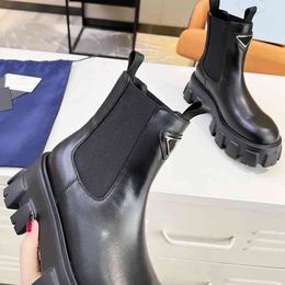 2024 Boots Designer Boots Luxury Boots Women's Boots Martin Motorcycle Boots Calf Leather Black Inverted Triangle Brand Fashion New Boots Size 35-41