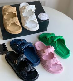 Nuovo designer pantofole sandali papà sandali a mezze pannelli di lusso da donna di lusso pannelli piatti a gancio sandali spiaggia di alta qualità bestiame estate pancipers casual