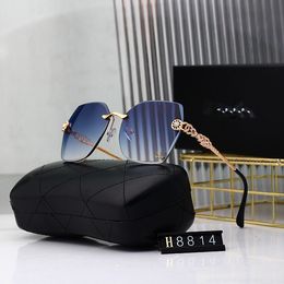 2024 New Designer Sunglasses luxury mens sunglasses for Women Eyeglasses Goggle Outdoor Beach Sun Glasses For Man Optional Hot stamping with box good nice 8814