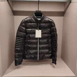 Mens Jackets Designer Down Coats Outdoor Warm Feather Winter Unisex Coat Couples Clothing