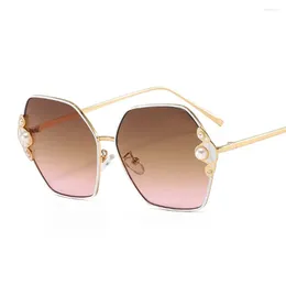 Sunglasses Metal Irregular Glasses Pearl Women's Retro Gorgeous Avant-garde Temperament Anti Ultraviolet UV400