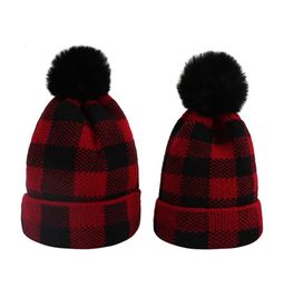 Winter Grid Crochet Beanie Hat Warm Knitting Tuque with Big Fur Pom Ball Kids Baby Women Men Plaid Skull Caps Thick Ski Headwears 8717957