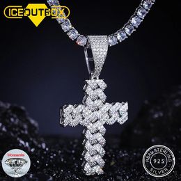 Men Women Hip Hop Cross Pendant Necklace With D VVS Iced Out Bling 925 Sterling Silver Necklaces Jewellery Gift 240123