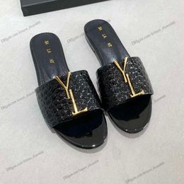 2024 luxuries designer Mens Womens Slippers Sandals Shoes Slide Summer Fashion Wide Flat Flip Flops With Box Size 35-42
