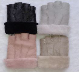 2018 New Fashion Style Female Half Finger Gloves Comfortable Wool Quality Women Outdoor Travel Gloves3379198