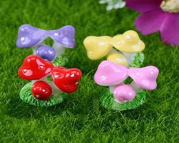 12pcslot 4 Clolrs Garden Decoration Mini Mushroom Ornament DIY Dollhouse Resin Crafts Fairy Garden Minitures Terrarium Figurines 1492887