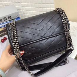 Classic Bag Women Handbags Genuine Leather Oil Wax Cowhide Flaps Chain Handbags Lady shoulder Messenger Bags Flap bag3097