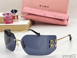 Designer Miu Sunglasses for Men and Women Sheet Metal Frame Leg Glasses Travel Uv Resistant Sunglasseslqdo