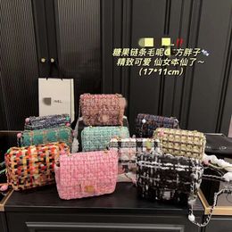 Designers Channeles Autumn and Winter Beauty New Pink Wind Bag Weaving Quality Woolen Chain Single Crossbody Bag