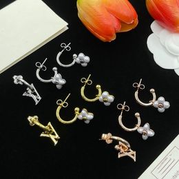 Fashion Earrings Jewelry Womens Designer Earring Ear Studs Letter v Diamonds Luxury party jewelry VE-913