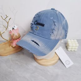 Designer Women's Ball Caps Summer Casual Letter Hole Hats Classics Denim Baseball Caps Fashion Casquette Vacation Beach Versatile Hat