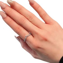 Swarovskis Rings Designer Women Original Quality Band Rings Crystal Shining And Fresh Round Ring Triangle Diamond Ring Fashion Simple