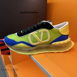 Valenttino Material Vlogo Sneaker Shoes Mens Fashion Sneaker Breath Runner Pace High Beauty Mens Sports Small Quality White R 7Y6WRS4L