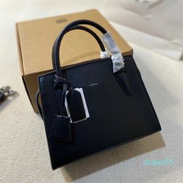 Fashionable women handbag handbag lady shoulder bag Personalized stylish with large capacity design