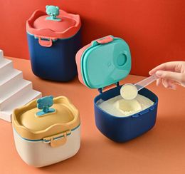 Baby Bottles Portable Food Storage Box BPA Formula Dispenser Cartoon Infant Toddler Snacks Cup Container9783920
