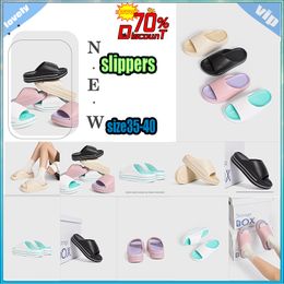 Designer Casual Platform High rise thick soled PVC slippers man Woman Light weight Fashion style Leather rubber soft soles sandals Flat Summer Beach Slipper