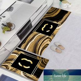 Fashion Brand Kitchen Floor Mat Non-Slip Absorbent Oil-Absorbing Household Kitchen Mats Manufacturer High-end