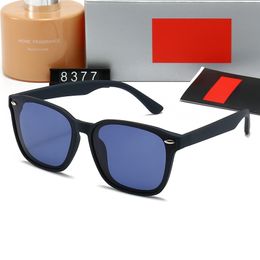 Top luxury Sunglasses Polarising lens designer womens Mens Goggle senior Eyewear For Women eyeglasses frame Vintage Metal Sun Glasses With Box leopard AJ 8377