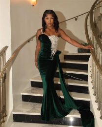 Dark Green Velvet Mermaid Prom Dresses Sexy Spaghetti Beaded Appliques Evening Gowns Black Girls Formal Occasion Dresses With Train