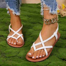 Sandals Woven strap toe clipped flat sandals for women in large size with elastic band solid Colour sandals and sandals T240220