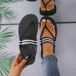 Sandals Flat size oversized clip toe lightweight sandals for women wearing candy Coloured beach sandals T240220