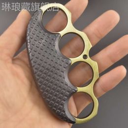 Four Clip 2023 New Hand Environmental Clasp Martial Arts Ing Tiger Finger Fist Set With Car Defense Boxing Champion 3547