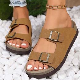 Slippers Thick soled belt buckle flip flops for women in large size hollowed out wearing beach sandals T240220