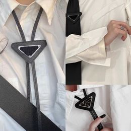 luxury designer tie Mens tie Triangle necktie mens bolo tie designer Mens Women formal clothes black white neck tie With Pattern Letters Fur Solid Color Neckties