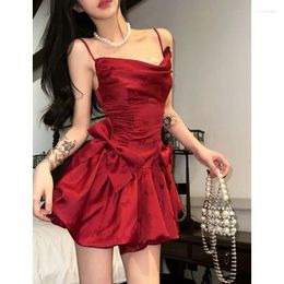 Casual Dresses French Spicy Girl Sexy Retro Hong Kong Style Hanging Strap Dress Design Sense Ruffle Edge Bow Ins Female Clothing
