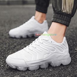 2021 New Stylish Running Shoes for Men Antiskid Damping Cool Outsole Walking Trekking Leisure Summer Running Zapatills Sneakers L5