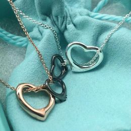 Pendant Necklaces S925 Sterling Silver Tiffanynet Double Heart Necklace Designed by Female Minority High Grade Rose Gold Double Ring Heart Shaped Collar Chai