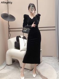 Dresses Women Velvet Long Sleeve Dresses Black Elegant Gown for Ladies Autumn New Stylish French Style Chic Mujer Slit Bodycon Vestidos