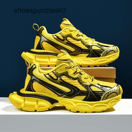 Designer Balencigs Fashion Casual Shoes Roller Skates 2024 Grand Luxury Walk Show Internet Celebrity Shoes Mens Breathable Ninth Generation Couple Sports DQ0Q