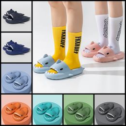 Top quality designer shark slippers summer sliders men women rainbow slides pink blue grey sandals soft thick cushion slipper cloud slide indoor