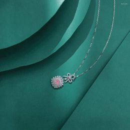 Chains CN2024 Fine Jewelry Solid 18K Gold Nature 0.330ct Pink And Blue Diamonds Pendants Necklaces For Women Birthday's Presents