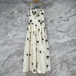 Marca de moda europeia vestido deslizante embelezado com borboleta de linho branco